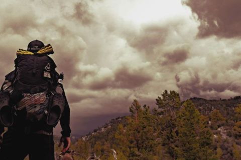 lightning safety outdoor tips for backpacking