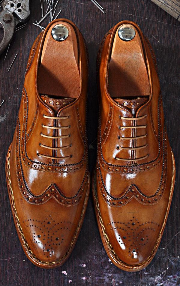 mens wingtip oxford shoes