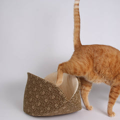 the jumbo CAT CANOE cat bed