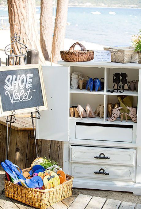 shoe valet for beach weddings