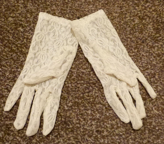 cream lace gloves uk