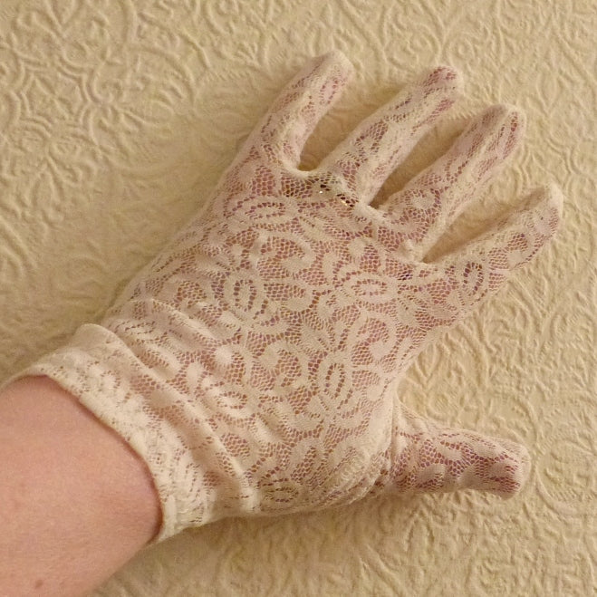 cream lace gloves uk