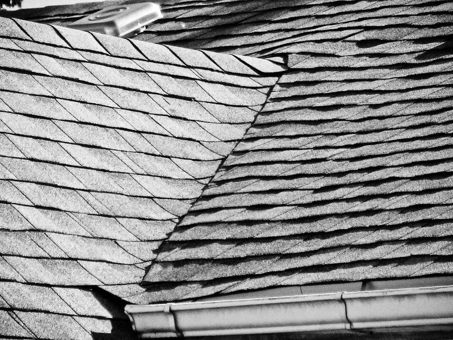 asphalt shingles roof