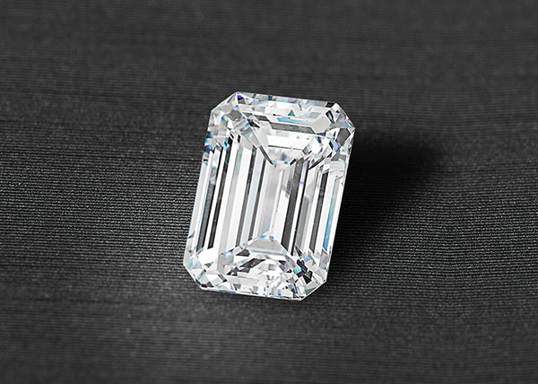 loose emerald shaped diamond