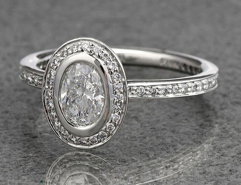oval shaped diamond ring
