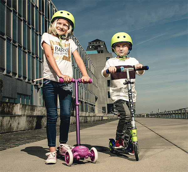 two wheel and three wheel kick scooter for children