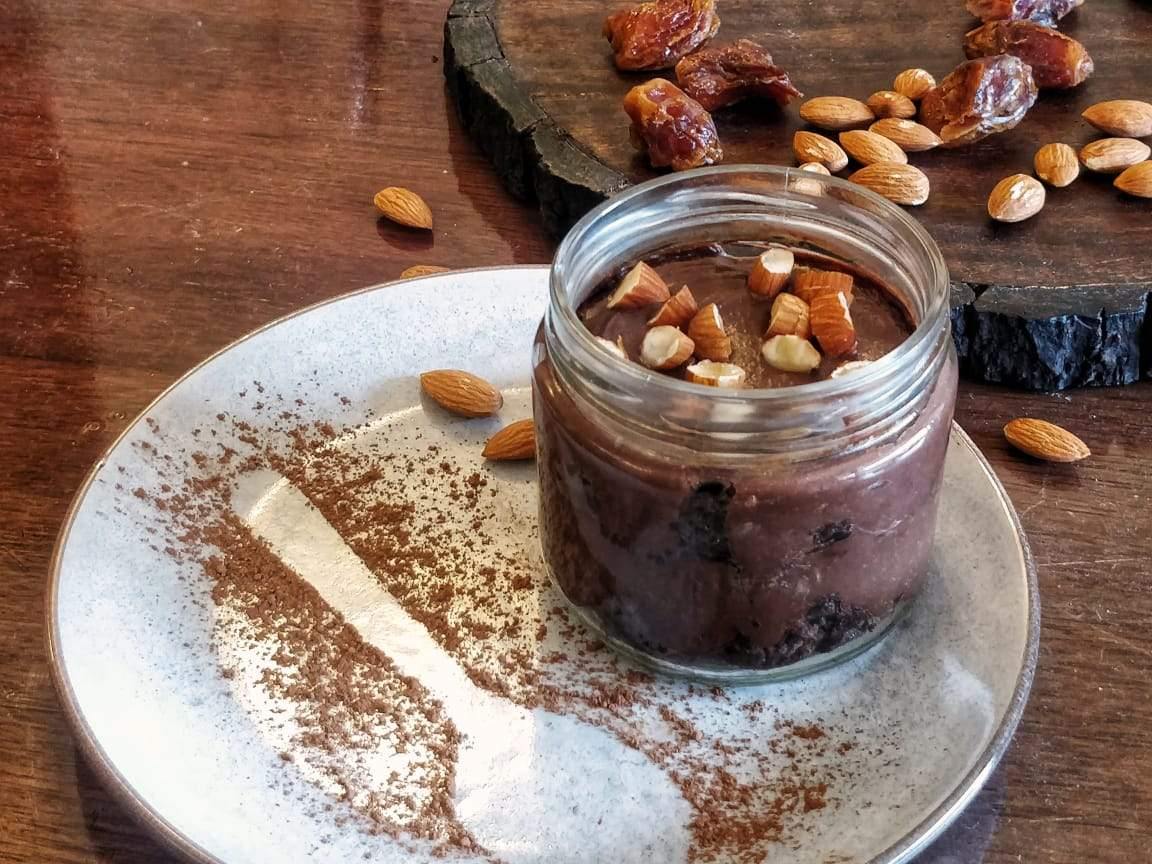 Almond and Dark Chocolate - Cake-in-a-Jar (300ml) – Sampoorna ...