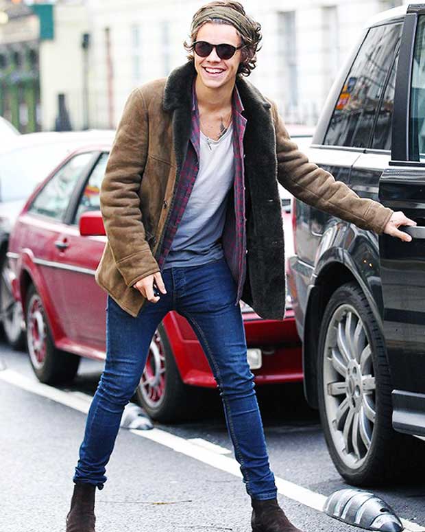 Harry Styles' Chelsea boots are giving 