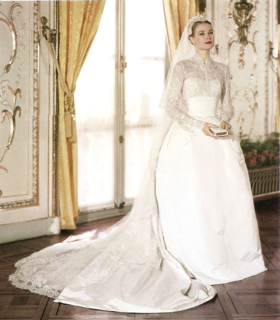 Princess Grace Kelly wedding dress nhung chiec vay cuoi hoang gia xa xi nhat the gioi