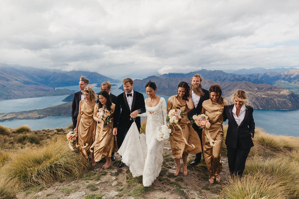 ao cuoi noi tieng valentino nicole-warne-gary-pepper-girl-and-luke-shadbolt-ao cuoi meera meera wedding dress