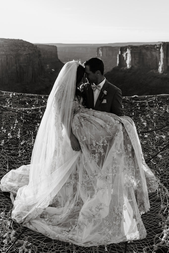 may vay cuoi dep tp hcm sai gon meera meera fashion concept moab-canyon-spacenet-wedding-elopement-photographer-77