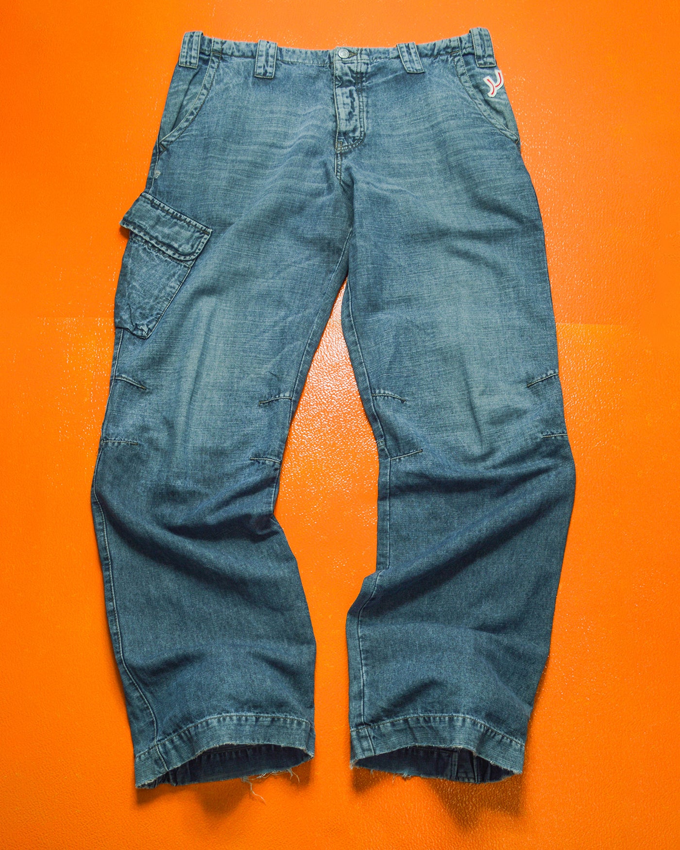 Armani Jeans Relaxed Medium Wash Denim Cargo Pants () shop.allenreji