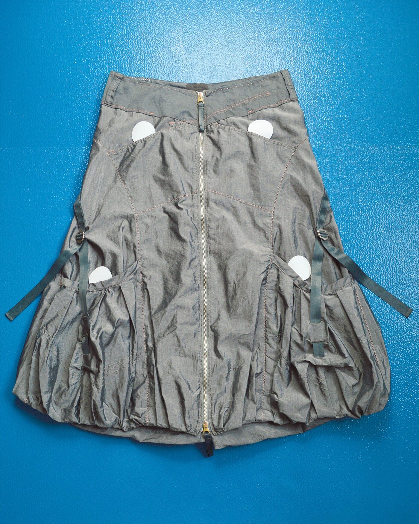 Early 2000s Futuristic Style Metallic Balloon Style Strap Cargo Skirt (S)