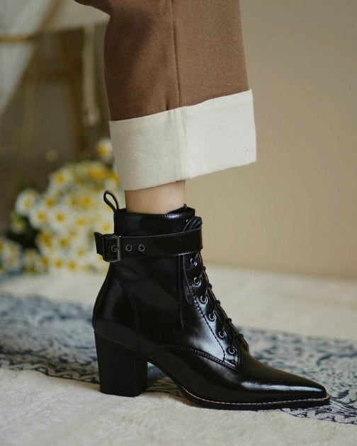 pointed toe biker boots
