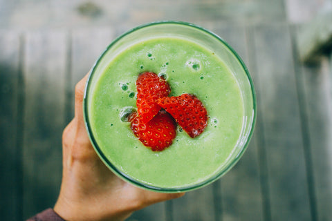 Inspired by Dawn's St. Patty's Day Inspiration Smoothie Recipe gives you a healthy start to the day