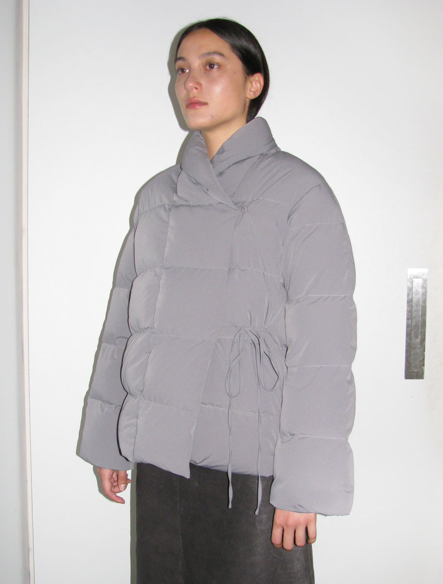 最新デザインの paloma wool ジャケット
