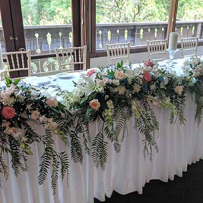 Chateau Wyuna wedding flowers decorations