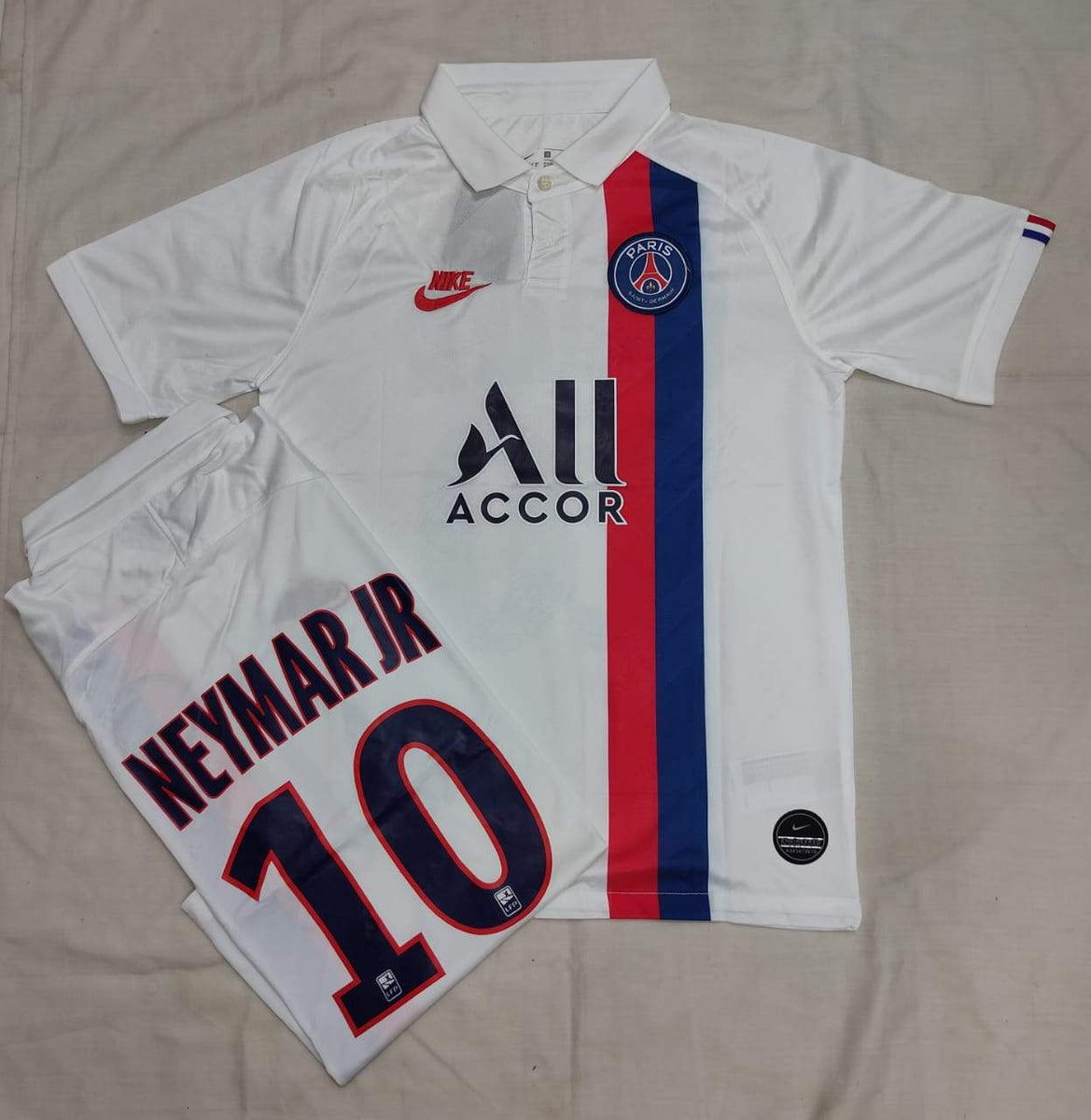 neymar white psg jersey