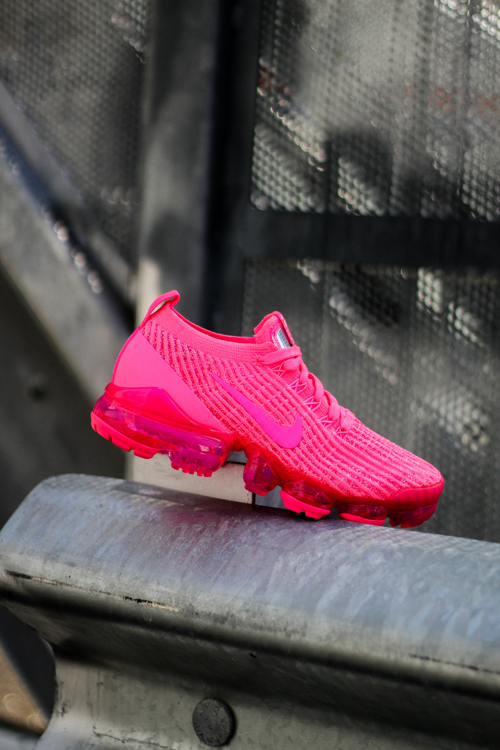 nike vapormax flyknit digital pink