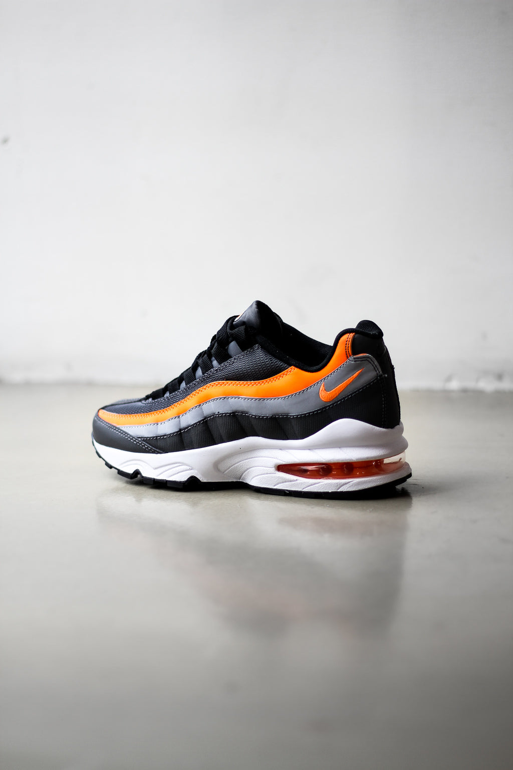 nike air max 95 grey orange