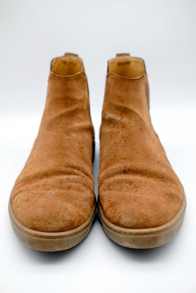 beat up suede boots