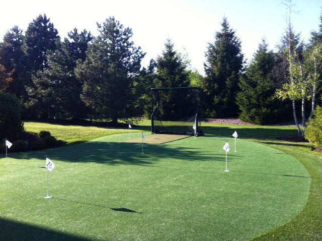 Jeffrey Perry Golf Backyard Green