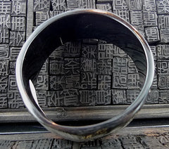 Oriental Arts Rough Horn Bangle Bracelet