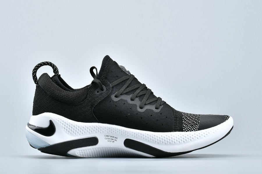 nike joyride run flyknit black white