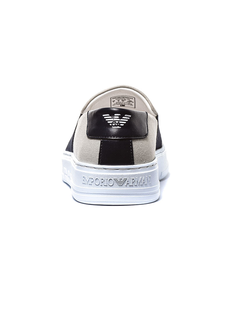 MAN LEATHER SNEAKER IN ICE-BLUE