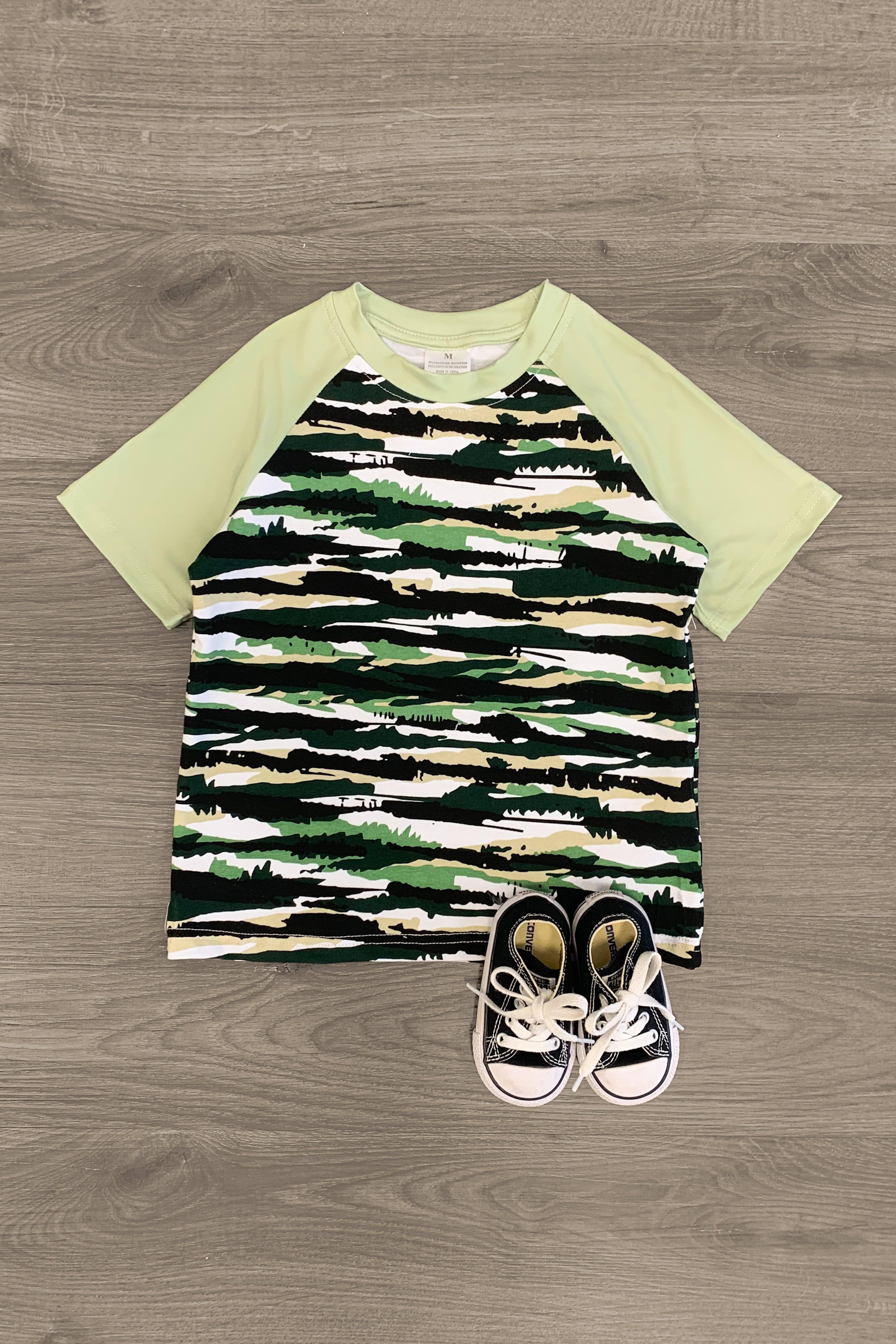 Camiseta de manga corta de camuflaje verde | Sparkle In