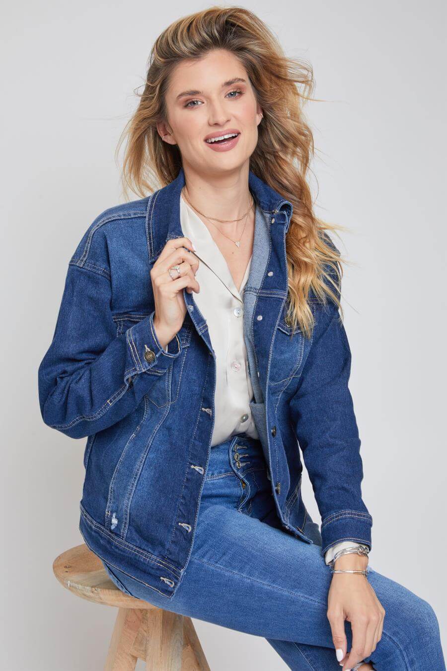 krigerisk hierarki Skæbne Drop Shoulder Boyfriend Denim Jacket – Jolie Vaughan Mature Women's Online  Clothing Boutique