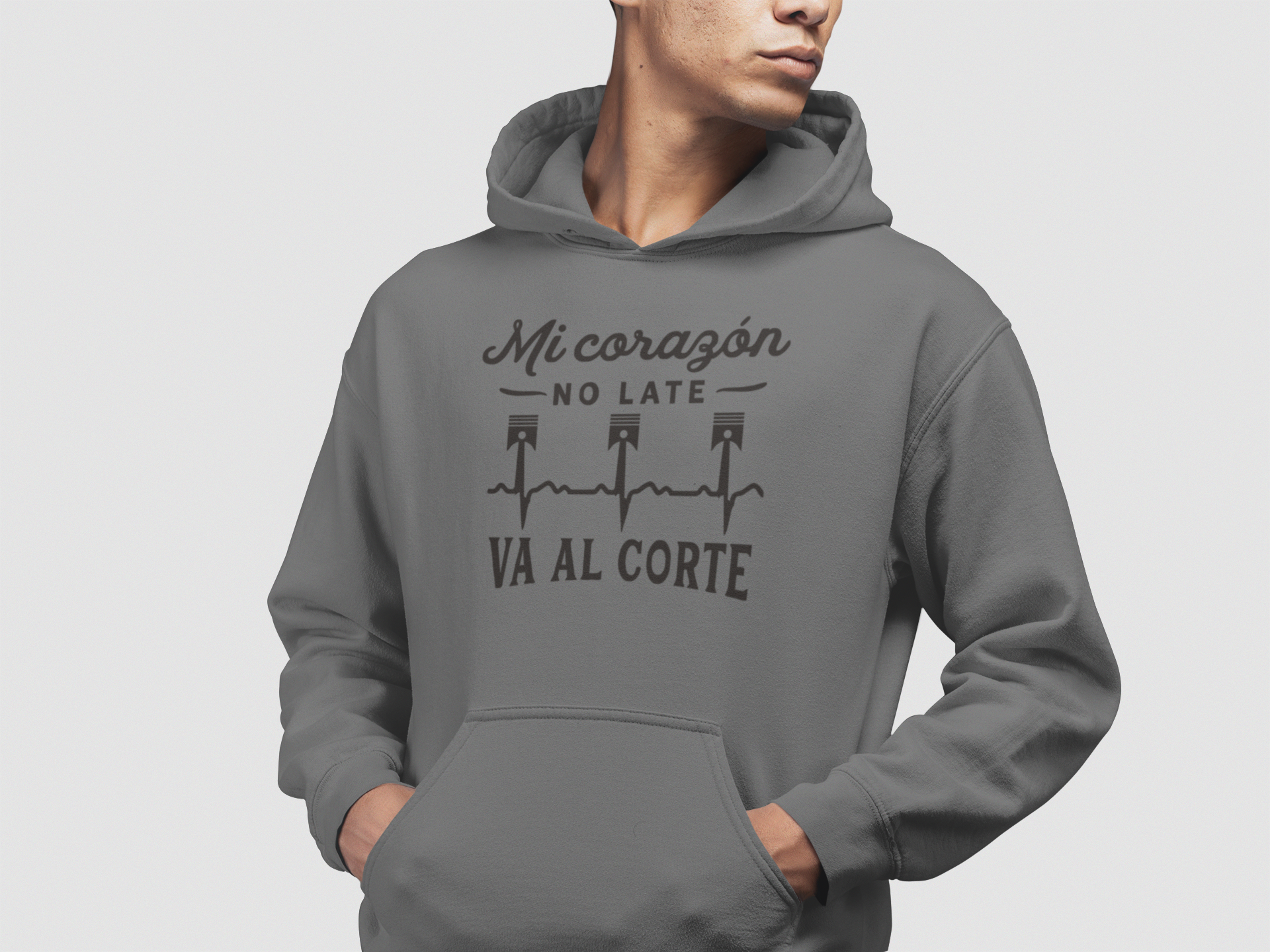 Sudadera "Mi corazón no late, va al corte"