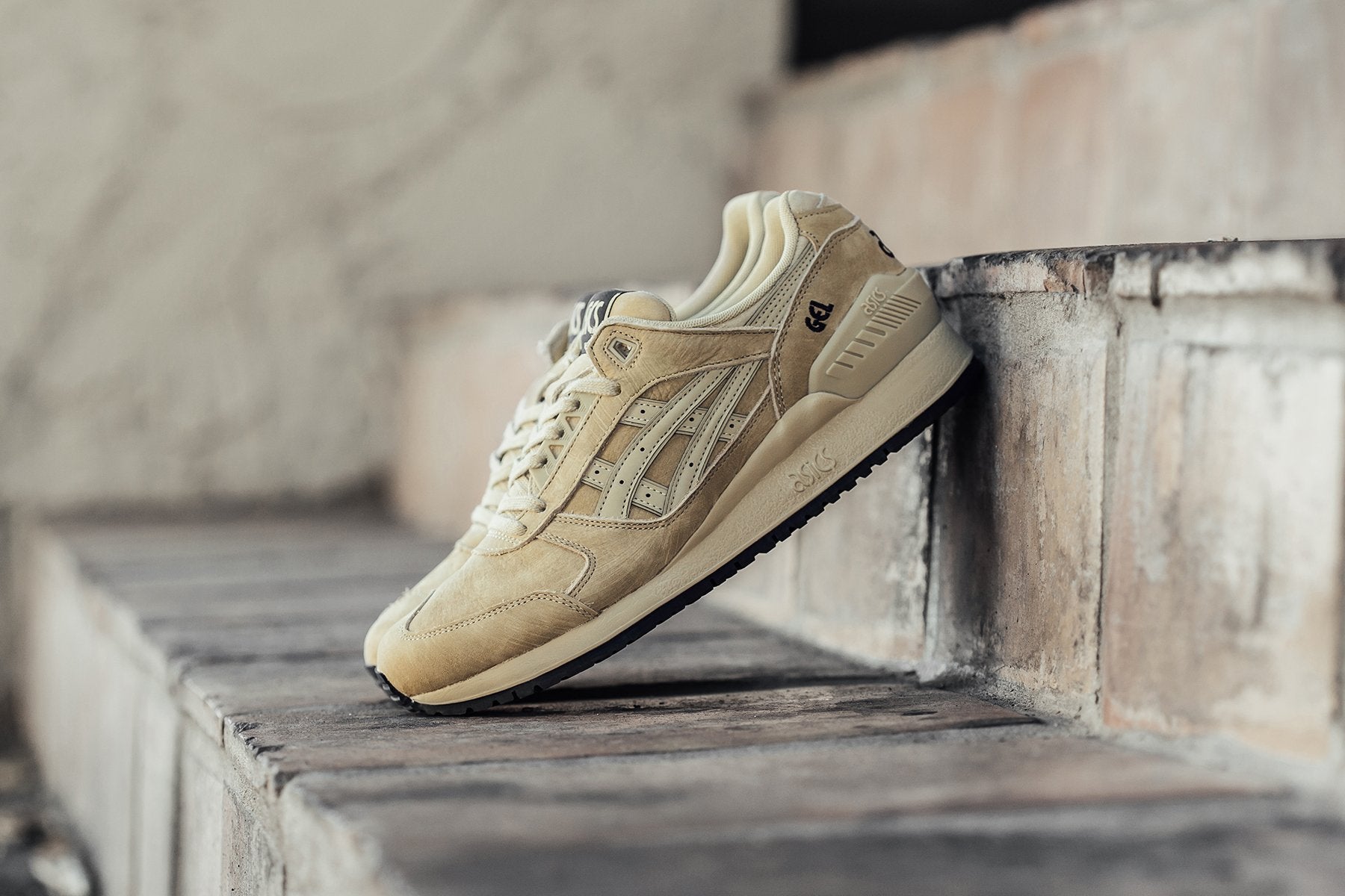 Gaseoso Buen sentimiento Cesta Asics Gel-Respector "Taos Taupe" Available Now – Feature