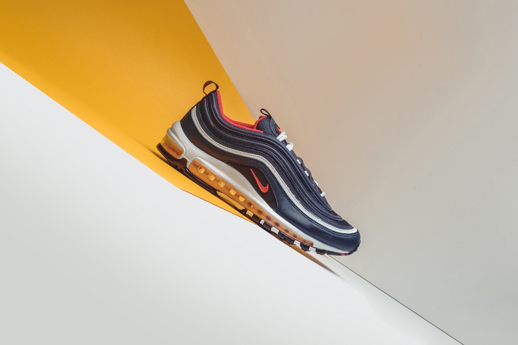 Air Max 97 Midnight Navy – Feature