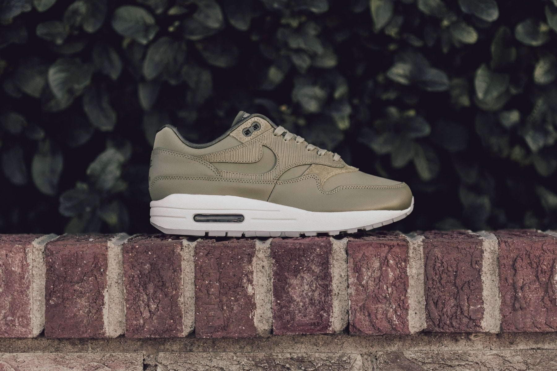 Nike Air Max 1 Olive" Available Now – Feature