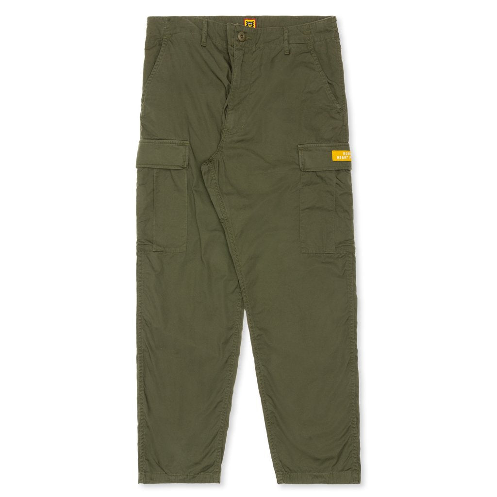 3 Green Cargo Pants Outfits