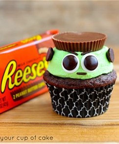 halloween cupcake recipe,halloween cupcake ideas,halloween baking