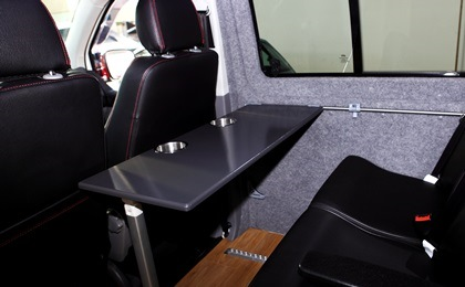 VW T5 day van table up