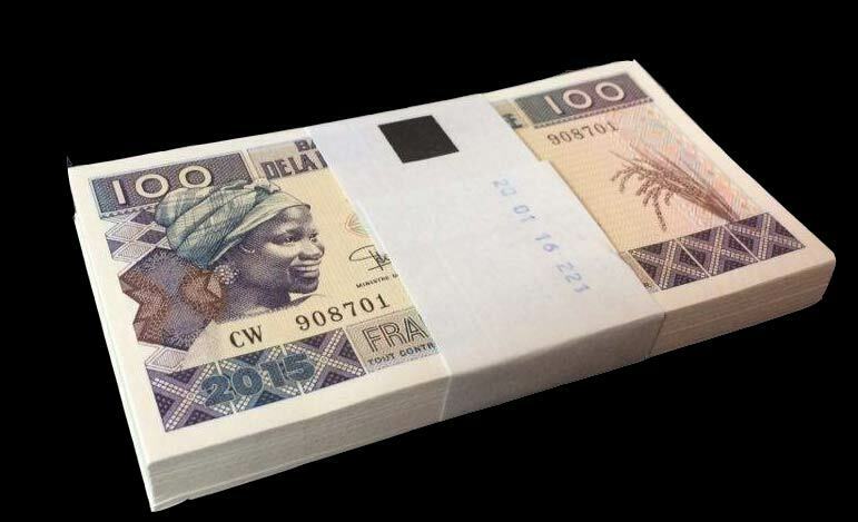 P 35 b  LOT 5 PCS  Uncirculated Banknotes GUINEA  100 FRANCS  2012 prefix DE 