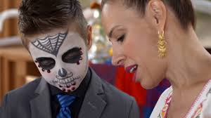 On the set of Day of the Dead Sugar Skulls, documentary short
