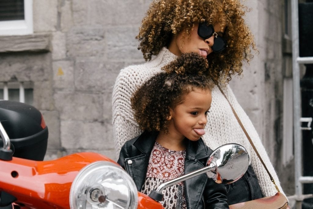 Natural hair mother-daughter duo