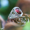 Bague "Swan" Grenat ajustable, en Argent 925 - Illustrations & Bijoux fantaisie ClairObscur Art