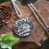 [Vente flash] Collier fantaisie "Le lotus & la Lune" - Illustrations & Bijoux fantaisie ClairObscur Art