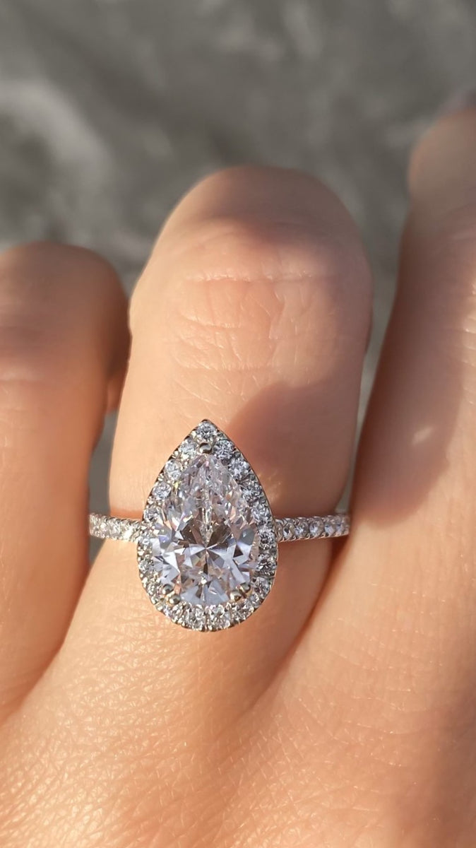 large pear shaped diamond ring