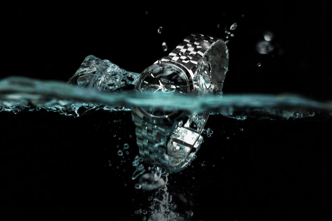 Pompeak watches water resistance product image