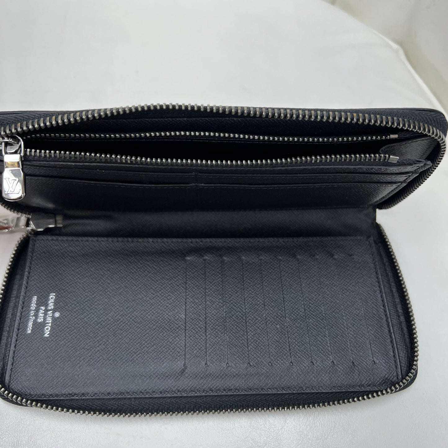 Louis Vuitton Zippy Wallet Vertical Monogram Eclipse
