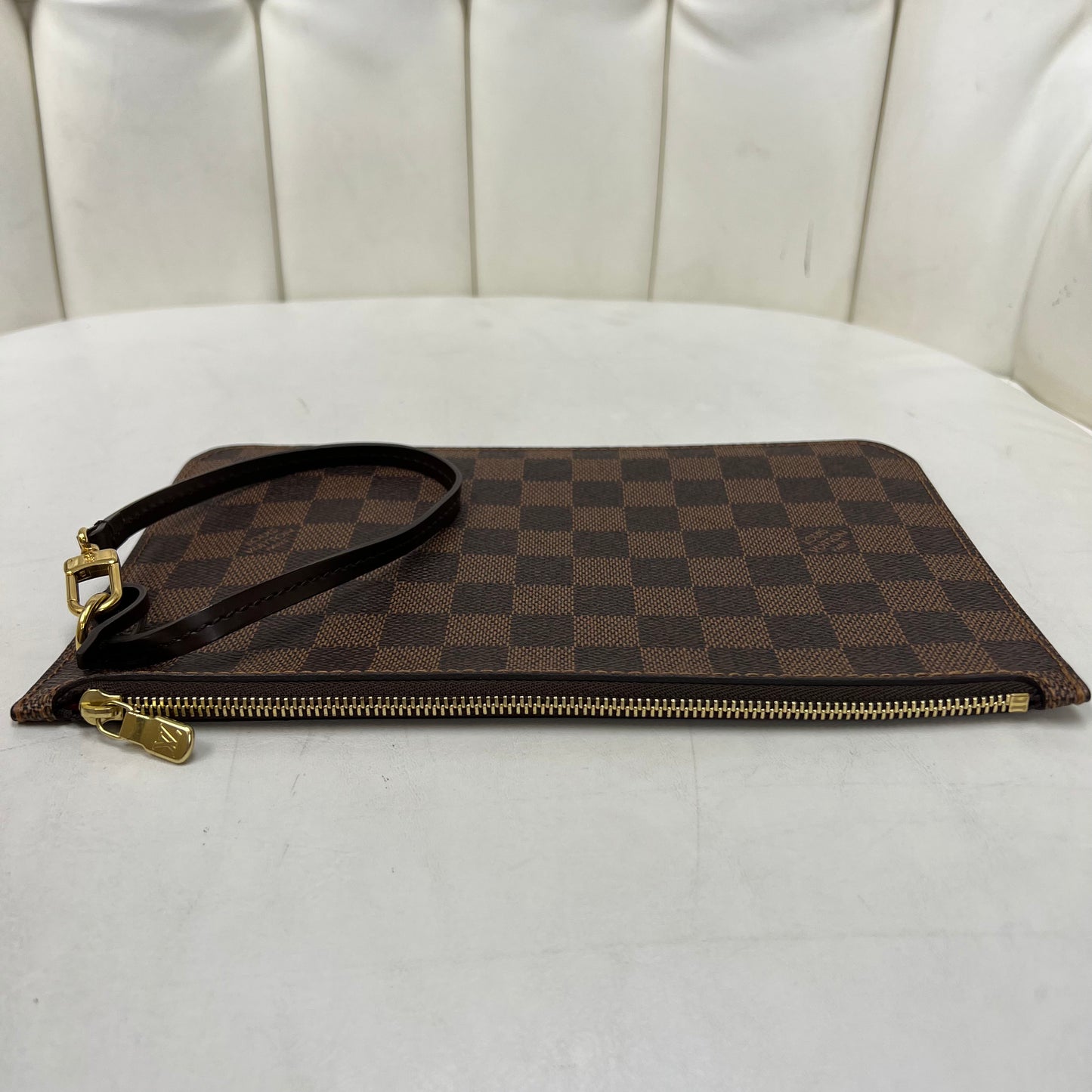 Louis Vuitton Neverfull Pouch Damier Ebene Red