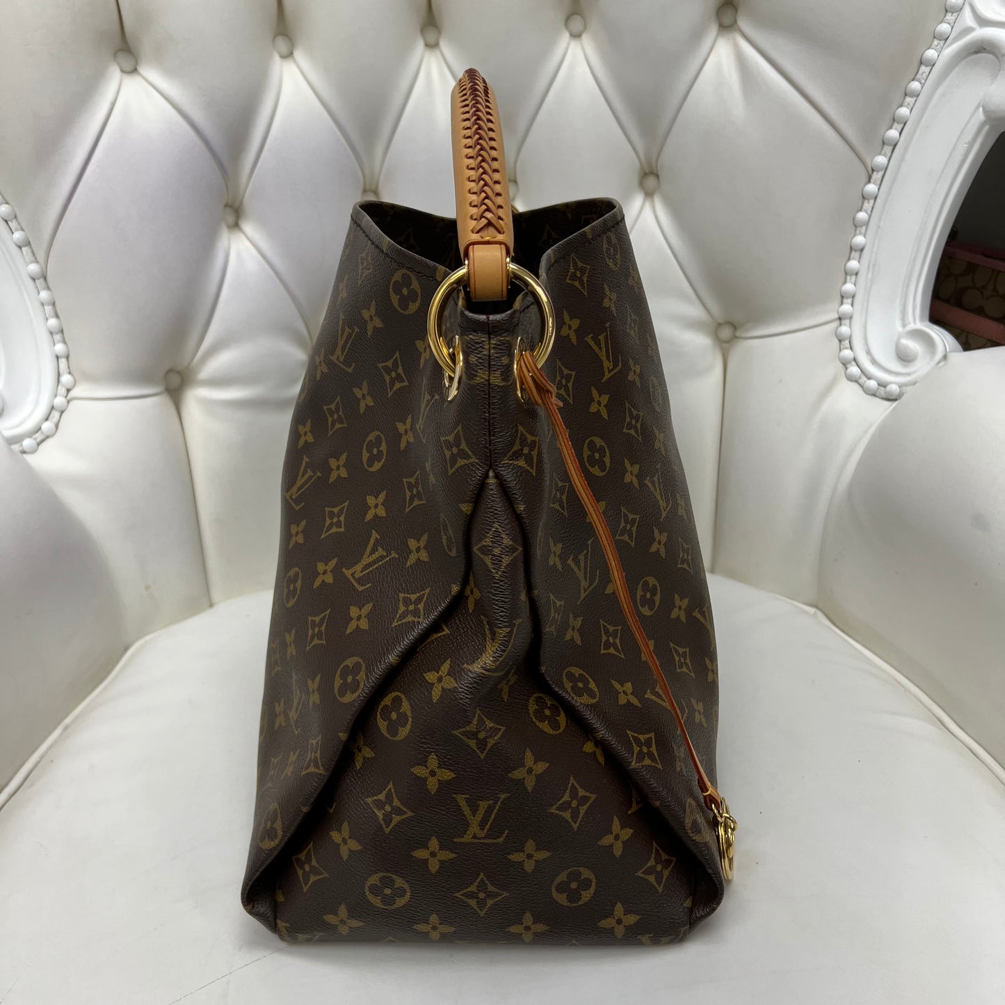 Louis Vuitton Artsy MM Monogram