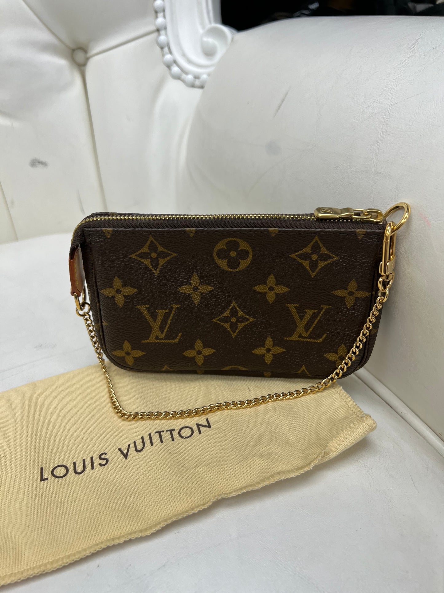 Louis Vuitton Mini Pochette Monogram