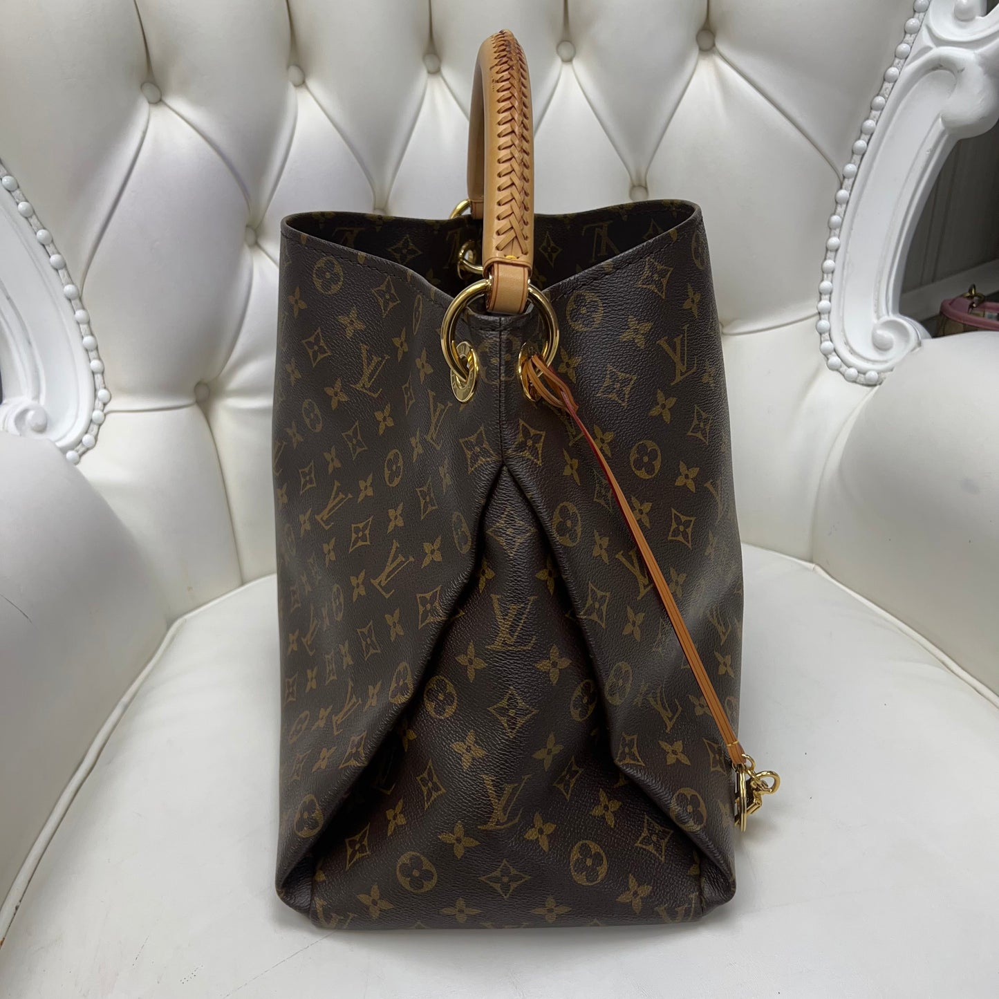 Louis Vuitton Artsy MM Monogram